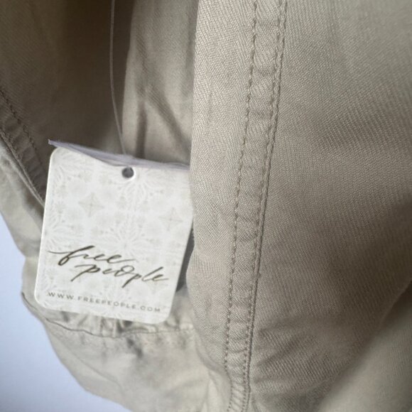 Free People We The Free Freddie Buttondown Shirt in Castle Wall Size Medium NWT - Picture 7 of 10